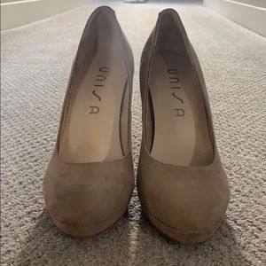 Grey suede pumps - only worn once!